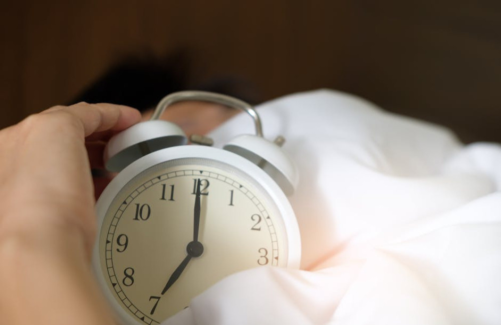 Waarom slapen baby's overdag slecht? Oorzaken en oplossingen uitgelegd